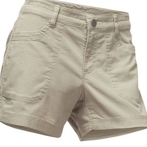 The North Face Womens Cliffside Shorts NEVER WORN